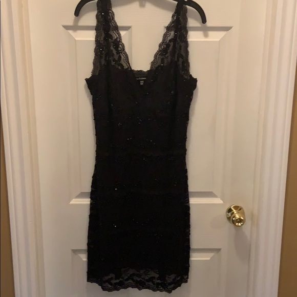 Black lace and beaded cocktail dress! - Picture 1 of 6